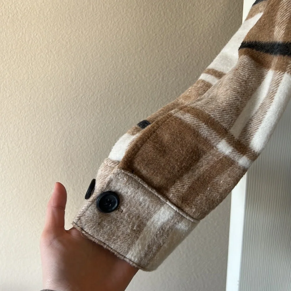 Plaid Jacket - Picture 5 of 9